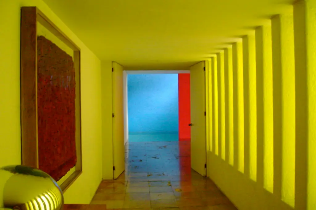 Luis barragan architecture in mexico, casa gilardi 